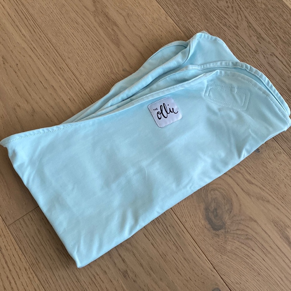 the Ollie swaddle - excellent condition